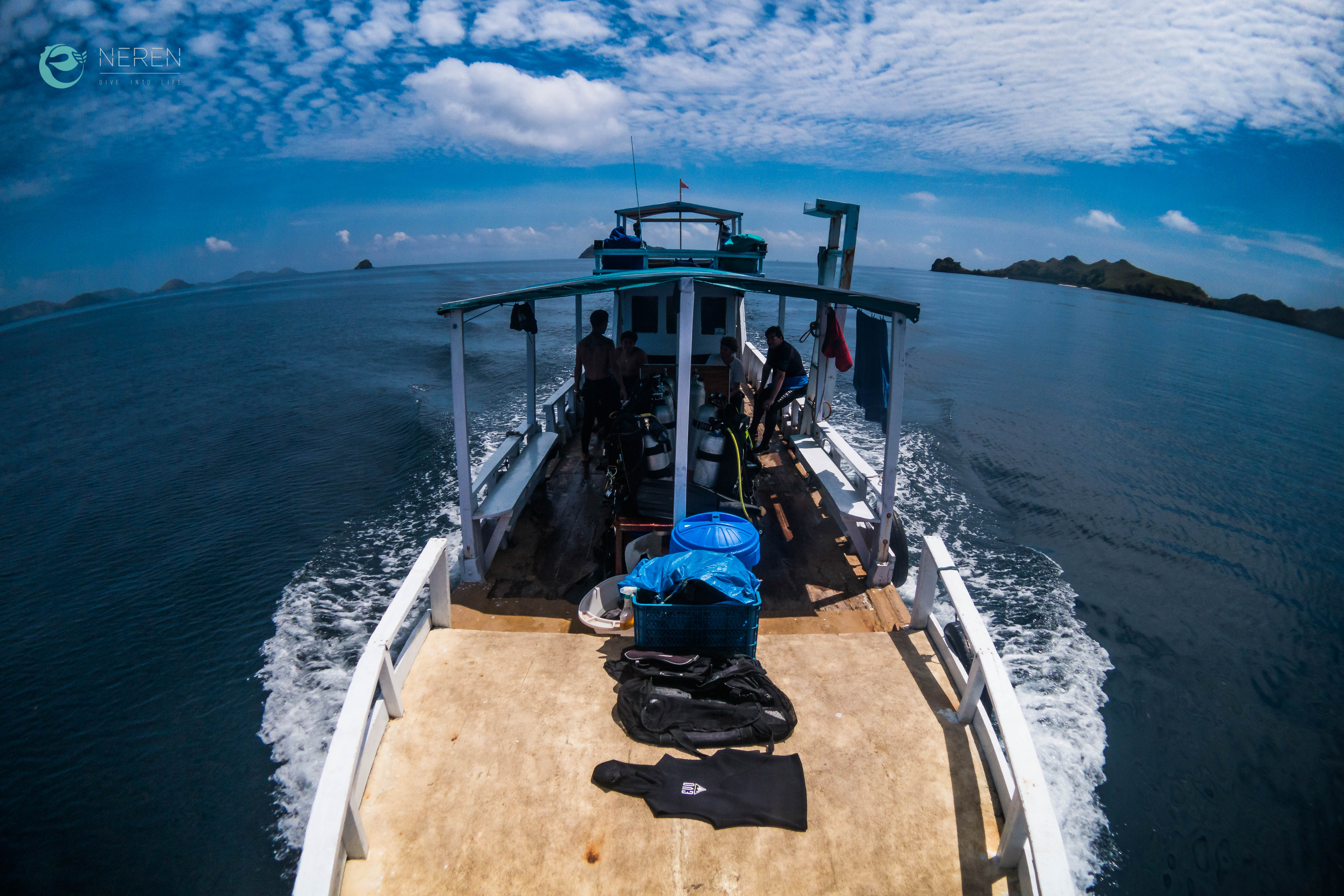 NEREN DIVING KOMODO